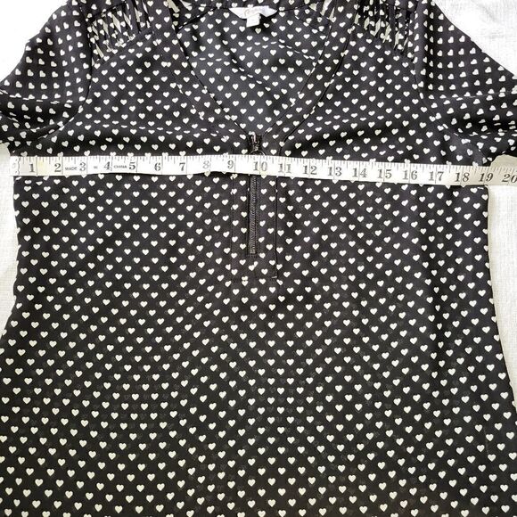 Candie's Black Beige Heart Zip V-neck Top Medium Mint Condition - Picture 5 of 8